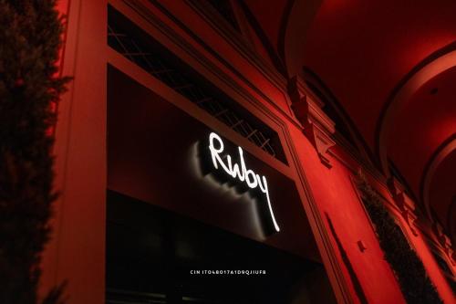 Ruby Bea Hotel Florence - image 5