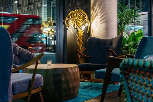 Pub/Lounge, Ruby Zoe Hotel London in Notting Hill