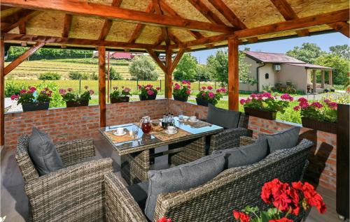 外部景觀, Cozy Home In Breznicki Hum in 哈爾斯新納