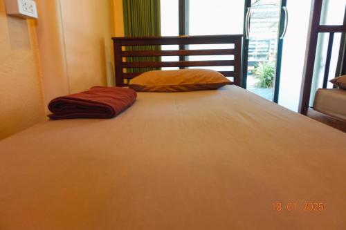Budget Triple Room image 10