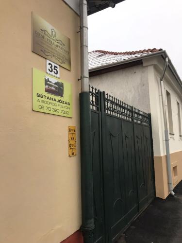 Gecse-Villa