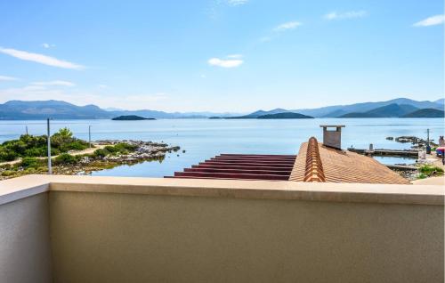 Skats, Amazing Home In Drace in Sreser