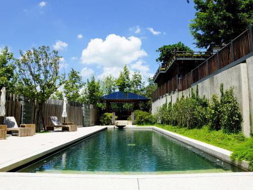 Swimming pool, Grand View Resort Beitou in Taipei