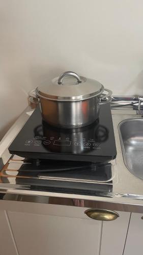 Apto novo, 2 quartos a 5min da Vila Germânica, com ar e garagem (Apto novo, 2 quartos a 5min da Vila Germanica, com ar e garagem) in เฟลยา