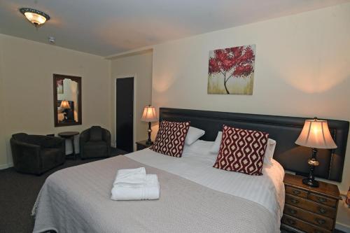 638326703 The Black Boy Inn