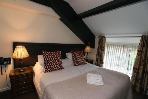 638326760 The Black Boy Inn