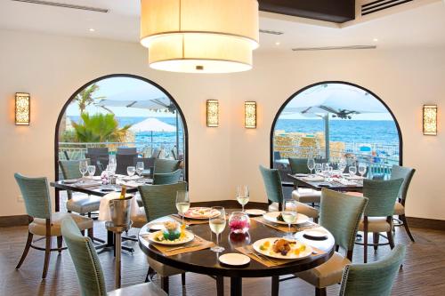 レストラン, Oyster Bay Beach Resort in オイスター ポンド