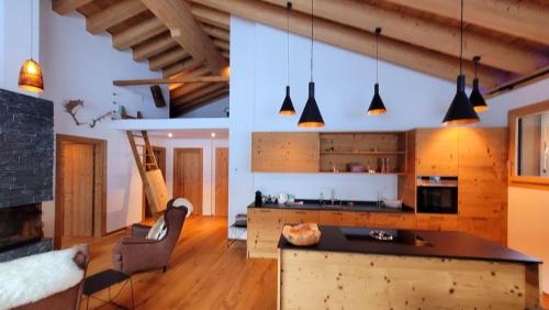 廚房, Luxusapartment im alpin-chic Stil mit Pistenzugang in 帕潘