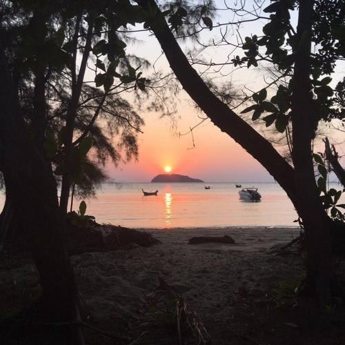 Racha Sunset Resort (Koh Siboya) photo