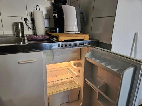 廚房, neu eingerichtetes 1Zimmerapartment mit TG Stellplatz, stufenloser Zugang in 林德萊斯穆勒