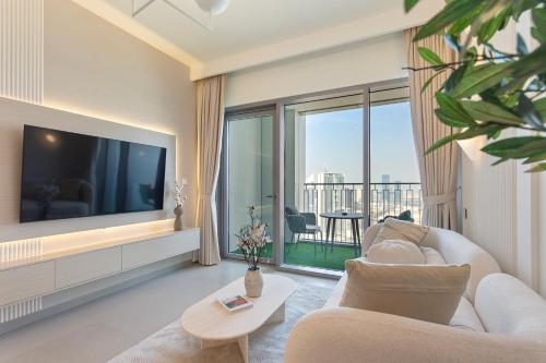 Bright and Exquisite 1-Bedroom in Downtown views 2, Dubai