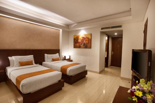 Deluxe Double or Twin Room (No Window) image 1