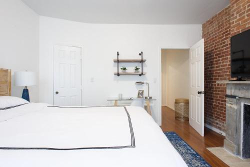 454-3W PRIME location 2BR Newly Furnished sleeps 5, New York (Foto 7)