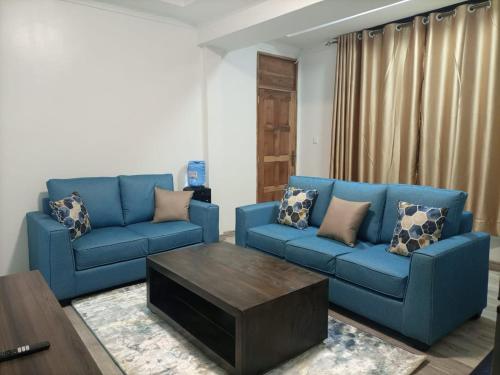 Pine 2 bedroom apartment with a pool, Nanyuki (fotografie 11)