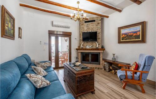 Amazing Home In Trasmulas, Granada in Pinos Puente