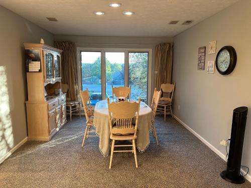 Iekārtas, Woodson Bend Resort Condo 7-3 Extremely Large Luxury 1 Bedroom Sleeps 6 in Burnside (KY)