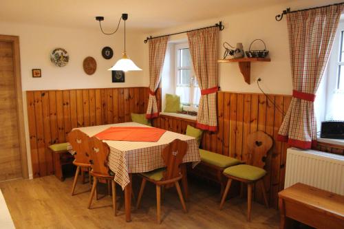 Iekārtas, Weingut Thomas Brandl in Straß Im Straßertale