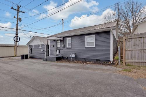 Downtown Lenoir City 2 Bedroom Home