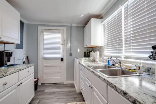 Downtown Lenoir City 2 Bedroom Home