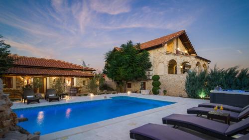 MY DALMATIA - Villa Olea with private heated pool and sauna in Čista Velika