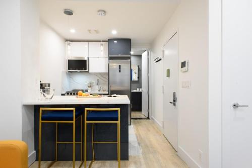 1597-12 NEW Studio Prime UES WD in unit, New York (Foto 5)