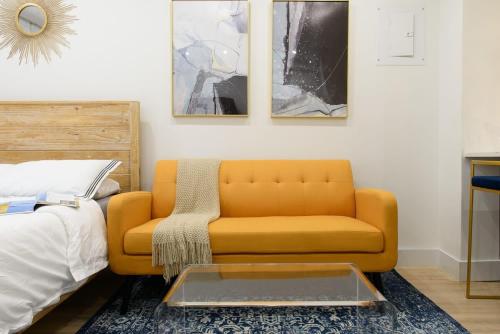 1597-12 NEW Studio Prime UES WD in unit, New York (Foto 8)
