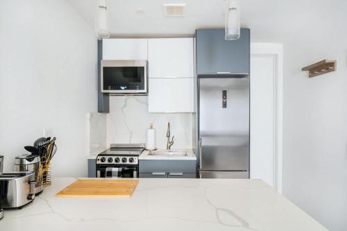 1597-4 Brand new Studio Prime UES W&D walk to C park, New York (Foto 7)