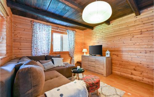 1 Bedroom Awesome Home In Augustanovec in Pisarovina