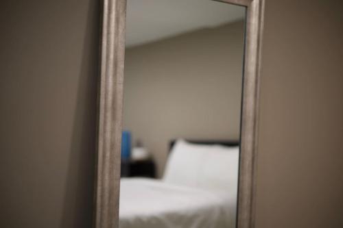 Golden Gateway Studio 20 Min NYC