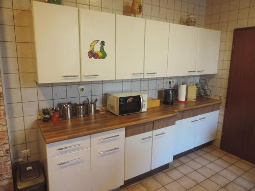 مطبخ, HAUS RINGGAU - Urlaub, Gemeinschaft und Erlebnis im Herzen von Deutschland in Herleshausen