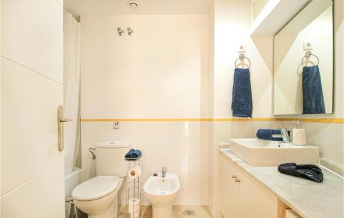 Two-Bedroom Apartment in Orihuela - image 9