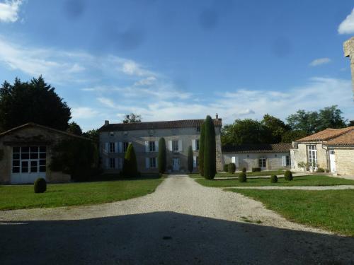 Hotelli välisilme, Au clos des hirondelles in Gournay-Loize