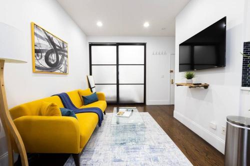 69-2D Stylish Lower East Side 1BR Apt, New York (photo 9)