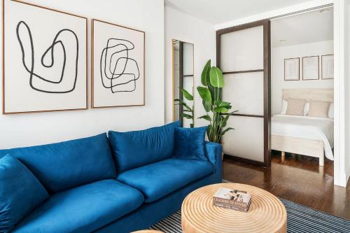 69-3B Celebrate in Style 1BR Prime Lower East Side Brand New, New York (photo 7)