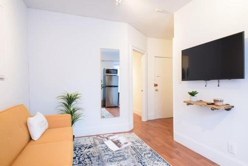 69-5D Winter Getaway Stylish Lower East Side 1BR Apt, New York (Foto 6)