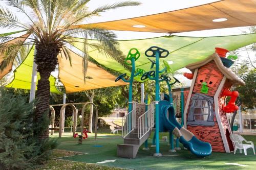 Playground, Gma Caesarea in Cesaria