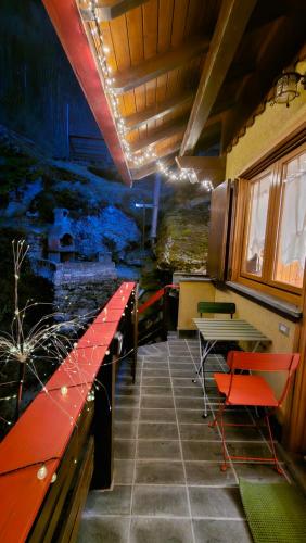 Surrounding environment, Casa vacanza Alla Cascata Weekend romantico e vacanze relax nelle Orobie in Branzi
