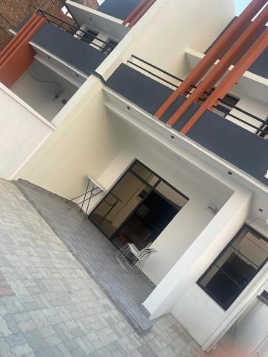 One-Bedroom Apartment image 6