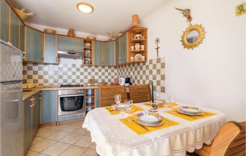 virtuve, 0-Bedroom Holiday Home In Jastrebarsko in Jesenovec
