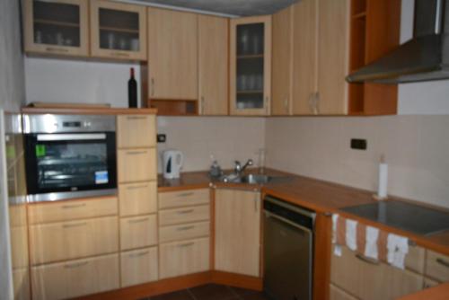 Kitchen, Chalupa v Hatich in Cikhaj