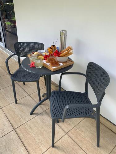 Φαγητό και ποτό, "A Tomo Mai Homestay" Airport, Free WiFi, Breakfast optional in Ταϊτή