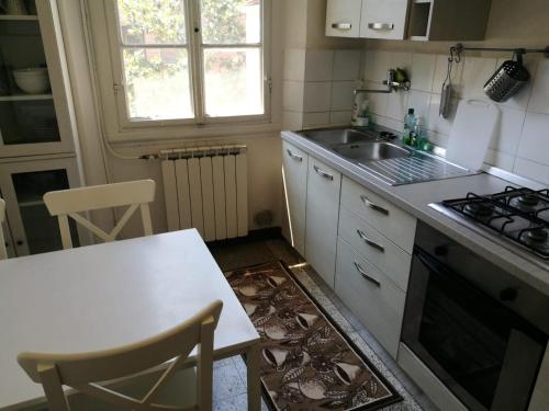 Bright close to downtown