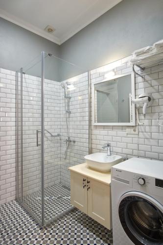 Nostalgic & Comfortable Historical Home!, Стамбул (фото 9)