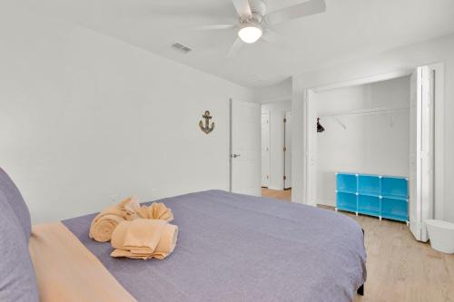 3BR House with Backyard & access to Auburndale Trail in Auburndale, USA