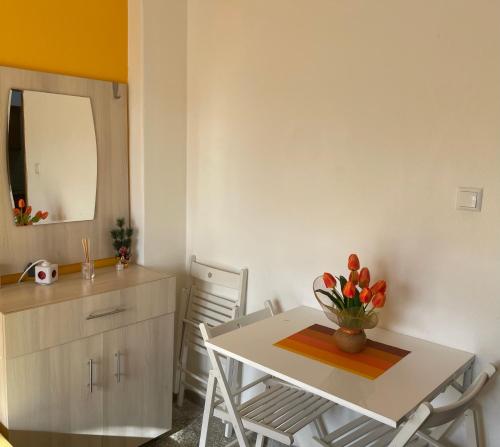 المنظر الخارجي, KLetnikovi in آبروفالتا