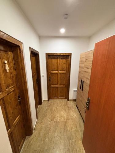 Apartmán Bergschloss 3kk (Apartman Bergschloss 3kk) in 羅基尼茨納德傑茨羅