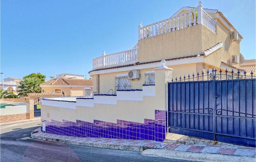Nice home in Santa Pola w/ Jacuzzi WiFi and Outdoor swimming pool Santa Pola
