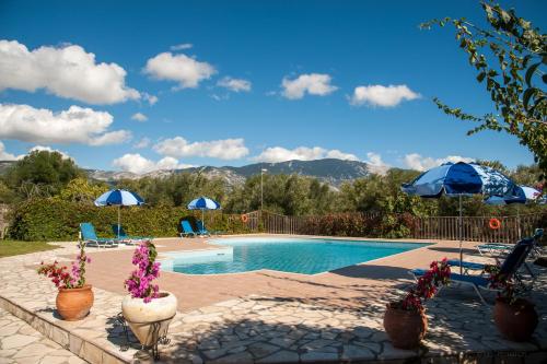 Leventis Villas Complex with Sharing Pool