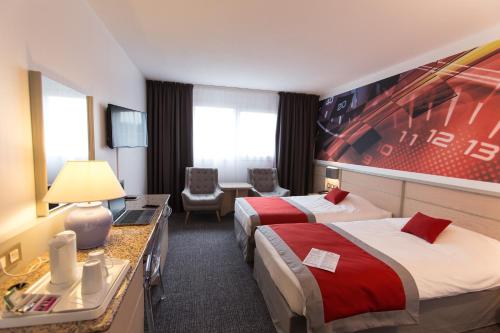 Hotel Le Paddock - image 13