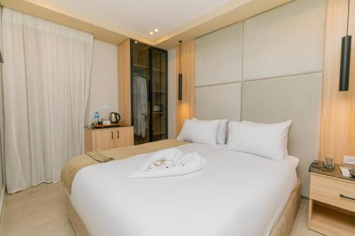 Tiye Pyramids Hotel - image 4